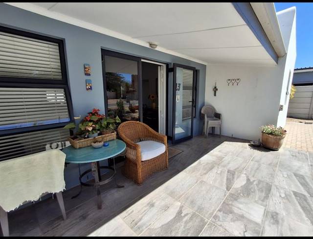 3 BEDROOM HOUSE FOR SALE IN BRITANNIA BAY
